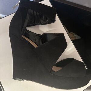 Guess wedge shoes